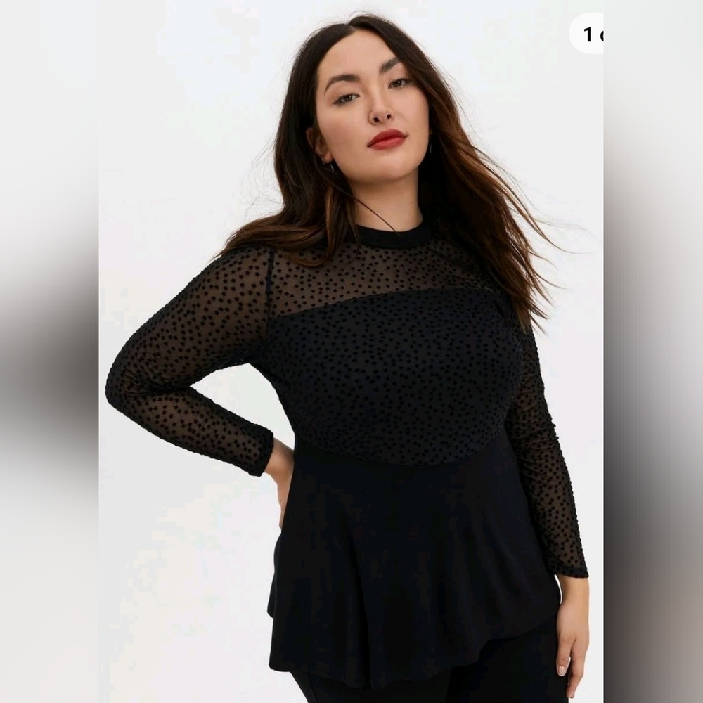 Torrid black mesh star and ponte peplum shirt